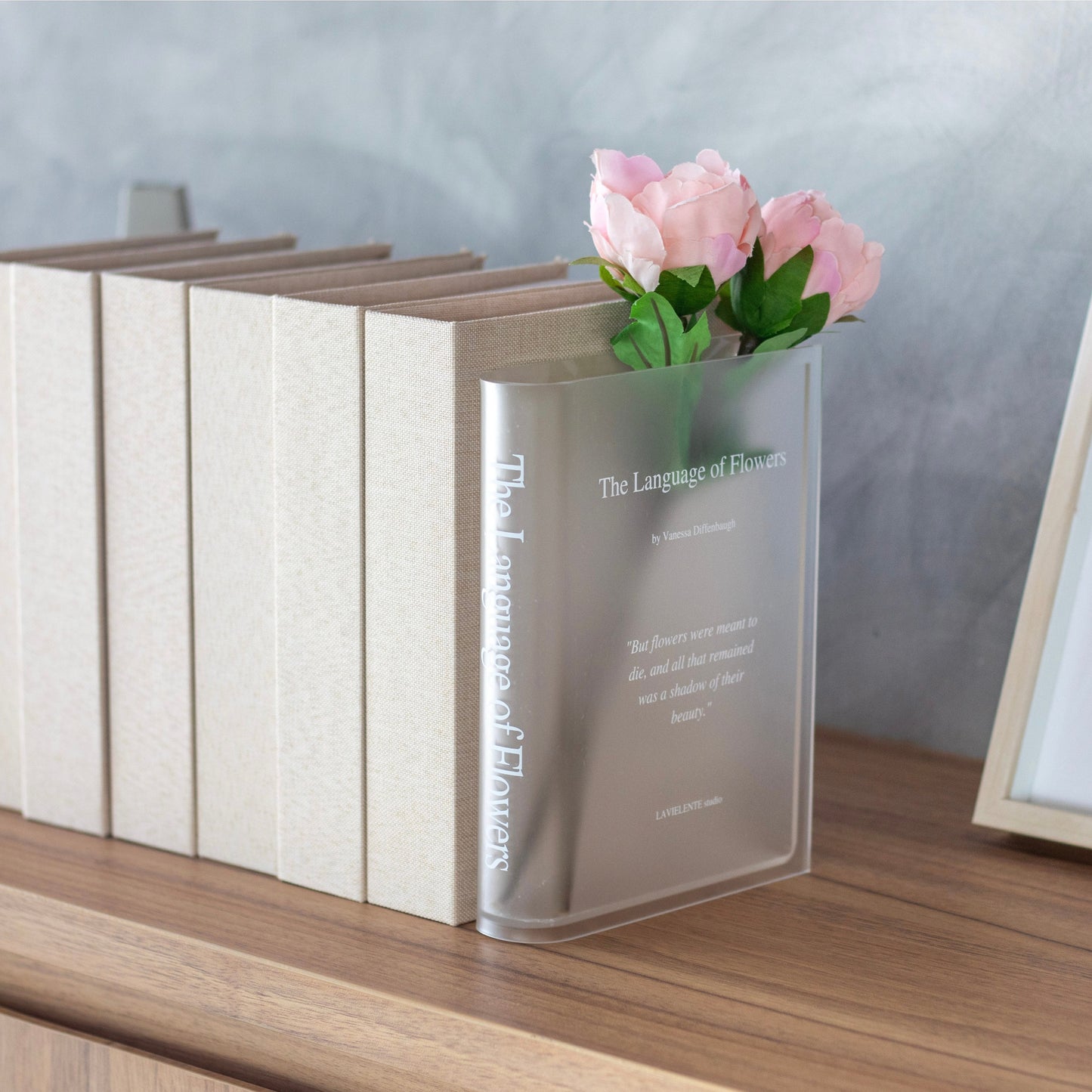 BloomsBound™ - Acrylic Book Vase